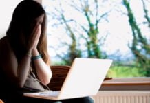 Crianças e adolescentes agora podem denunciar abusos e violências durante aulas remotas