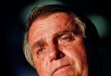 Bolsonaro passa mal e é internado no Hospital das Forças Armadas