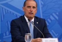 Bolsonaro estuda recriar Ministério do Trabalho para Onyx Lorenzoni