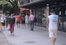 Flexibilização na pandemia ajuda na recuperação do setor de serviços