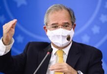 ‘Qual é o problema agora que a energia vai ficar um pouco mais cara porque choveu menos?’, indaga Guedes