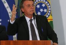 TSE reage e abre inquérito contra Bolsonaro por ameaças a democracia