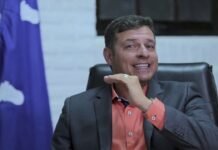 Justiça recebe denúncia da Xeque-Mate e torna réus prefeito de Cabedelo, Vitor Hugo, e mais 19 pessoas viram réus por suposto esquema de ‘fantasmas’