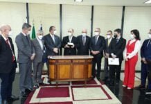 Integrantes da CPI entregam relatório final à PGR e ao STF