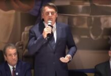 Após dois anos sem partido, Bolsonaro se filia ao PL e volta ao centrão