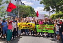 Servidores do magistério de Campina protestam mais uma vez pelo cumprimento do piso nacional