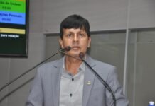 Vereador Rostand Paraíba e jornalista quase chegam a agressão física na manhã desta quarta-feira, na Câmara Municipal de Campina Grande