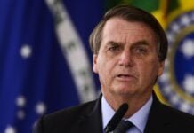 Bolsonaro sente ‘desconforto’ e é levado a hospital para exames, informa ministro