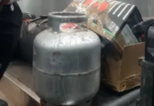 Mulher tenta despachar botijão de gás em voo; ‘A senhora derruba um avião com um negócio desses’, diz funcionário