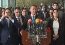 Bolsonaro quebra as trinta horas de silêncio e fala pela primeira vez após derrota