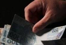 Governo antecipa para maio o pagamento do 13º de beneficiários do INSS