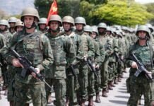 Governo finaliza proposta para proibir militar em cargo político