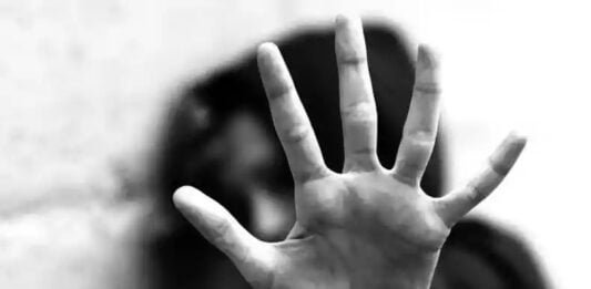 Denúncias de violência digital contra mulheres crescem 188% no Brasil