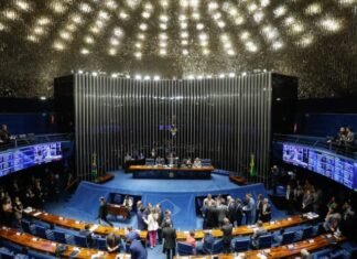 Senado vota hoje o fim da escala 6×1