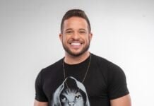 Flavio Andradde apresenta o show “Jogando Conversa Fora” em Campina Grande
