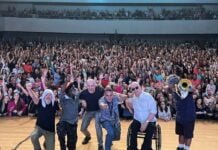 Spazzio reúne Os Paralamas do Sucesso, Biquíni, Maneva e Hijack em noite de tributo ao rock