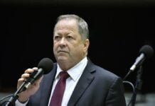 Câmara mantém prisão de deputado Chiquinho Brazão acusado de ser um dos mandantes do assassinato de Marielle Franco