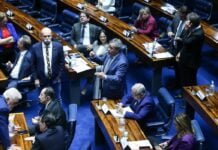 Senado aprova PEC que criminaliza porte de qualquer quantidade de droga