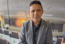 Janduy Ferreira apresenta requerimentos solicitando Operação Tapa-Buraco para o Bairro das Malvinas