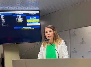 Fabiana Gomes defende acesso à saúde bucal em Campina Grande