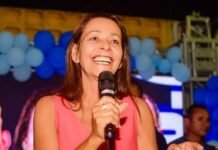Candidata a vereadora Ana Maria Costa se coloca na sua primeira disputa eleitoral junto às bases que construiu com seu esposo Marinaldo Cardoso