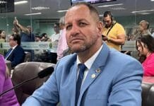 Vereador Sargento Wellington Cobra faz cobrança na Av. Plínio Lemos