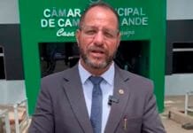 Vereador Wellington Cobra destaca compromisso com a educação em sessão extraordinária sobre o piso salarial dos professores