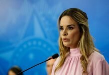 Contrária à fusão com PSDB, Daniella anuncia desfiliação do PSD