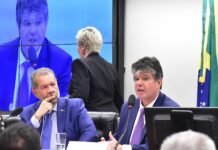 Ruy Carneiro cobra ressarcimento para vítimas de descontos indevidos no INSS