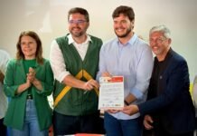 Fabiana Gomes participa de assinatura de parceria entre PMCG e Alpargatas