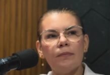 Em entrevista, vereadora Fabiana Gomes falou sobre autismo, inclusão e apoio as mães atípicas