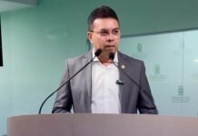 Vereador Márcio Guedes mostra precariedade do transporte escolar entre Sítio Estreito e Capim Grande