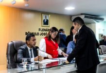 Vereadores registram o Dia do Assistente Social, Dia do Gari e aprovam 203 requerimentos na sessão desta quinta-feira