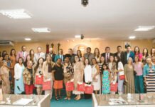 Câmara realiza Sessão Especial em homenagem ao Dia das Mães com falas emocionantes de vereadores e familiares