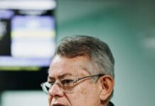 Por Solicitação de Pimentel Filho, ônibus escolares voltam a circular no Estreito e Monte Alegre, em São José da Mata