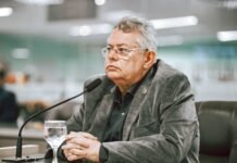 Pimentel Filho lamenta a ausência de Galante no trajeto do VLT em Campina Grande