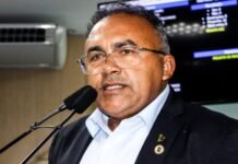 Severino da Prestação presta contas do trabalho durante o recesso e denuncia abandono de Escola Estadual