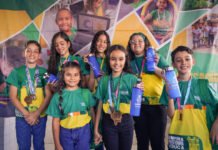 Alunos da rede municipal são destaque em olimpíada internacional e recebem homenagem no Legislativo