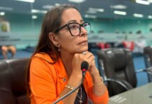 Servidora foi demitida de creche municipal por perseguição política, denuncia Aninha Cardoso