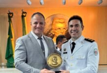 Vereador Sargento Wellington Cobra concede Medalha de Honra ao Mérito Municipal Félix Araújo ao Tenente-Coronel Ralisson Andrade