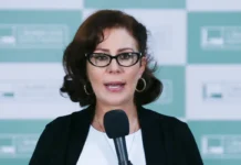 Moraes libera redes sociais da deputada Carla Zambelli