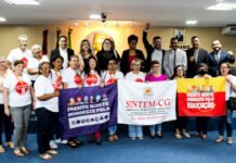 Tribuna Livre da Câmara Municipal destaca defesa da educação pública e valorização do magistério