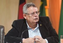 Pimentel cobra recuperação das estradas rurais de Campina Grande