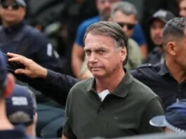 “Meu amor não está bem”. Bolsonaro passou mal novamente e teve queda na cela da PF onde está preso, disse Michelle Bolsonaro
