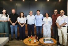 João Azevêdo se reúne com João Campos e articula chapa do PSB para a Câmara Federal