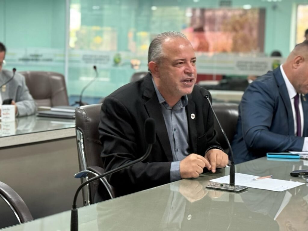 Anderson Pila critica discurso de Bruno e elogia ações de Lucas Ribeiro em Campina Grande