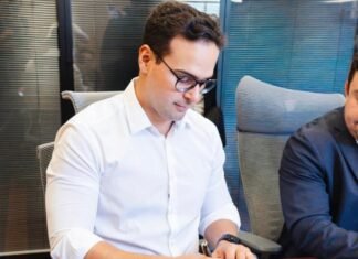 Entre a juventude e a influência, Lucas responde com experiência e entregas concretas