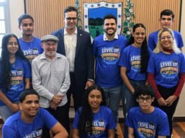 Lucas Ribeiro recebe aprovados no Sisu e reafirma compromisso do Governo com educação da Paraíba