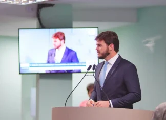Prefeito sanciona LDO de Campina Grande, mas oposição se prepara para tentar anular votação