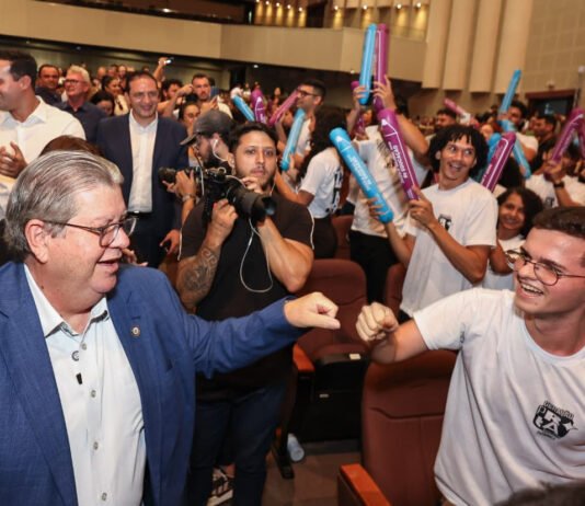 João Azevêdo abre Ano Letivo 2026 e anuncia novos investimentos na educação da Paraíba